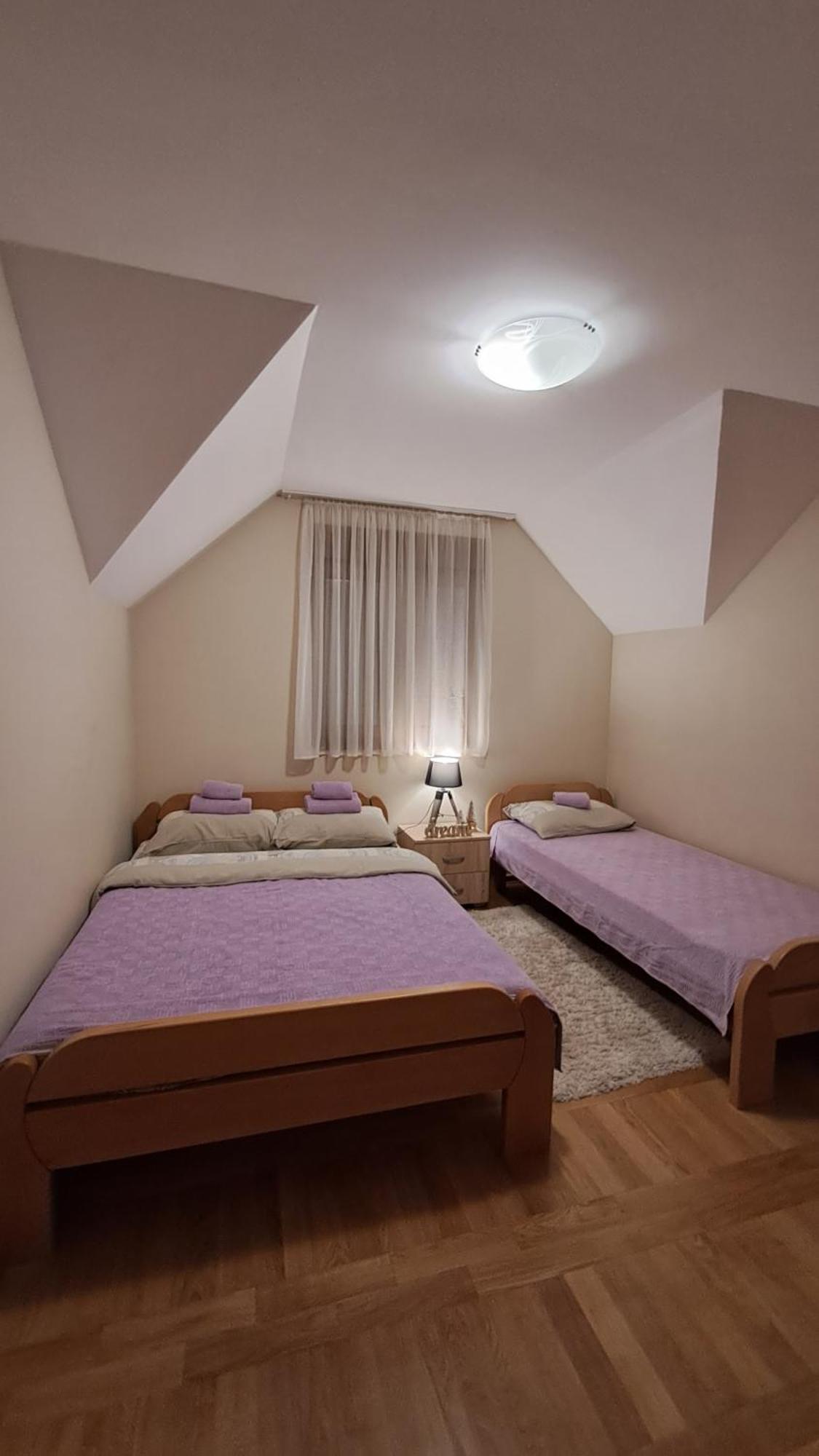 Apartman Suncana Dolina, Zaovine Luaran gambar